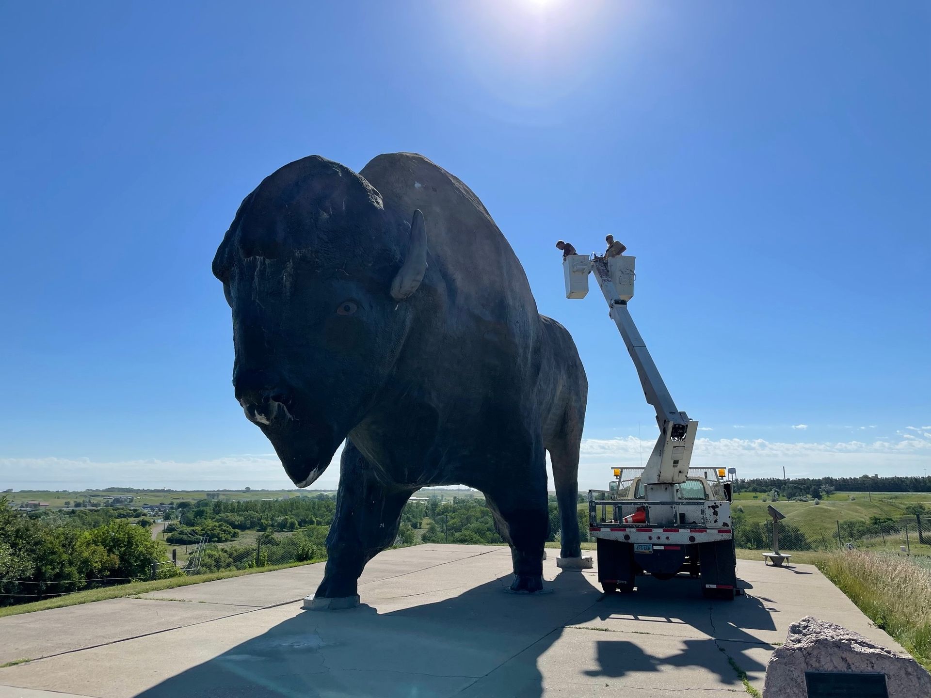 World’s Largest Buffalo Monument: world record in Jamestown, North Dakota World’s Largest Buffalo Monument: world record in Jamestown, North Dakota
