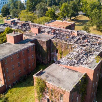 World's Largest Abandoned Mental Asylum: world record in Milledgeville, Georgia