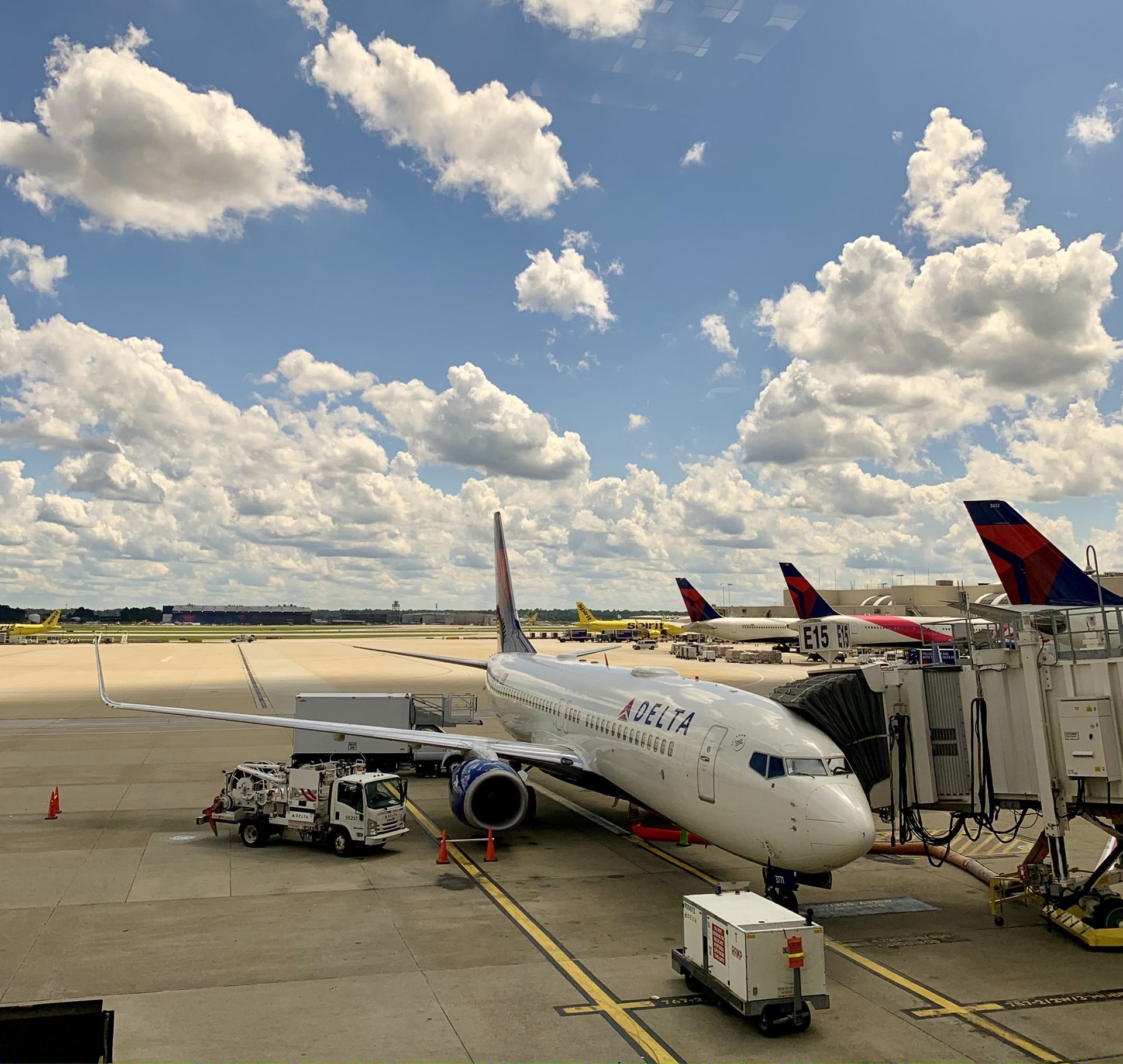 World's Busiest Airport: world record in Atlanta, Georgia World's Busiest Airport: world record in Atlanta, Georgia