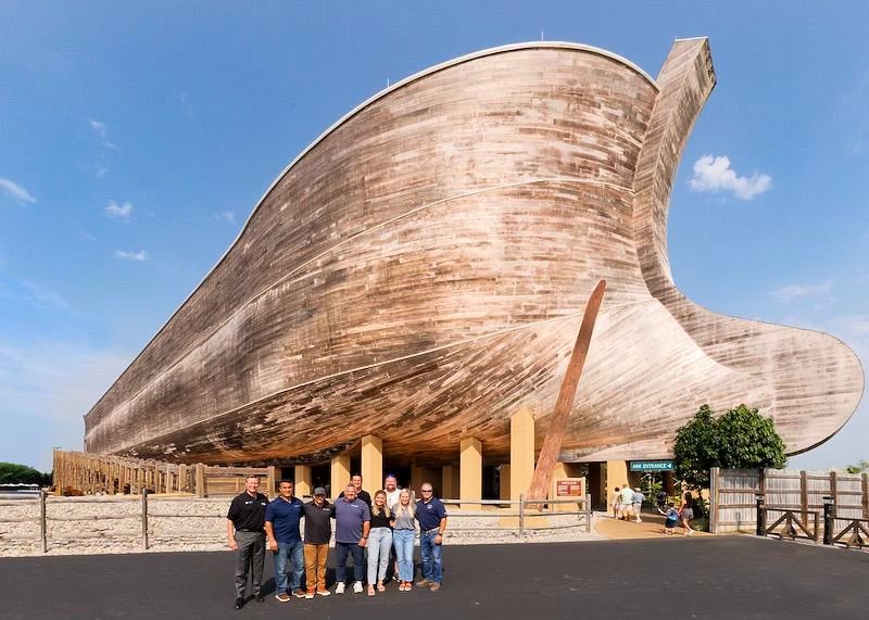 World’s largest freestanding timber frame structure: world record in Williamstown, Kentucky World’s largest freestanding timber frame structure: world record in Williamstown, Kentucky