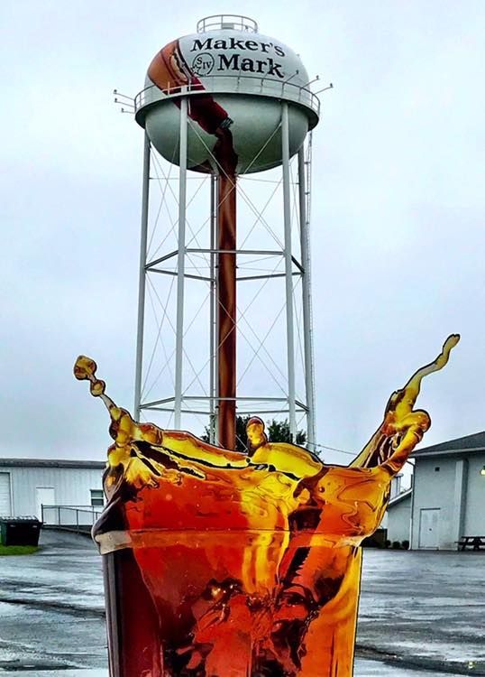 World’s Largest Bourbon Pour Sculpture: world record in Lebanon, Kentucky