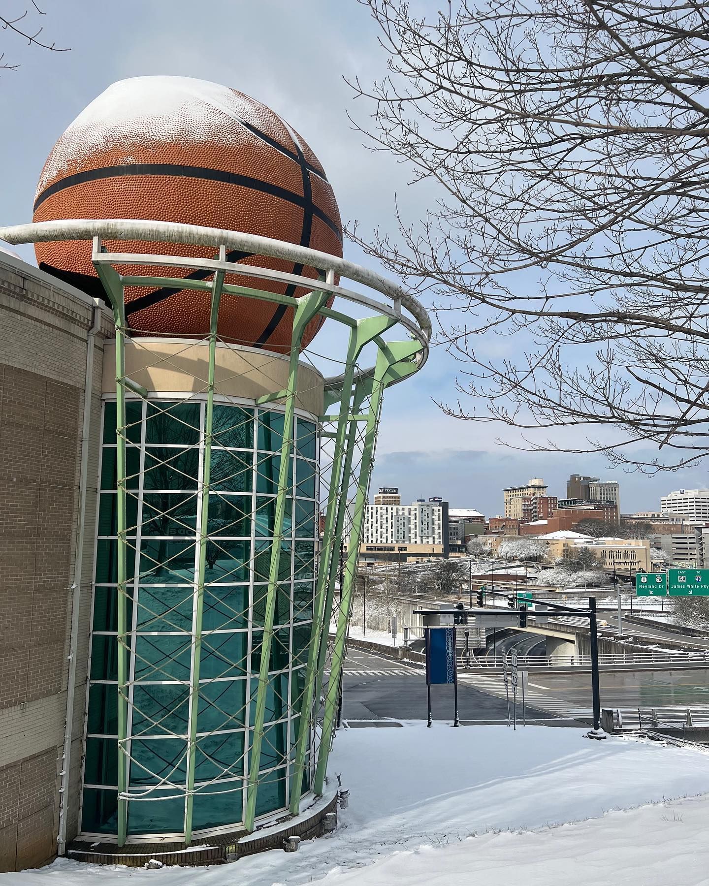 World’s Largest Basketball Sculpture: world record in Knoxville, Tennessee