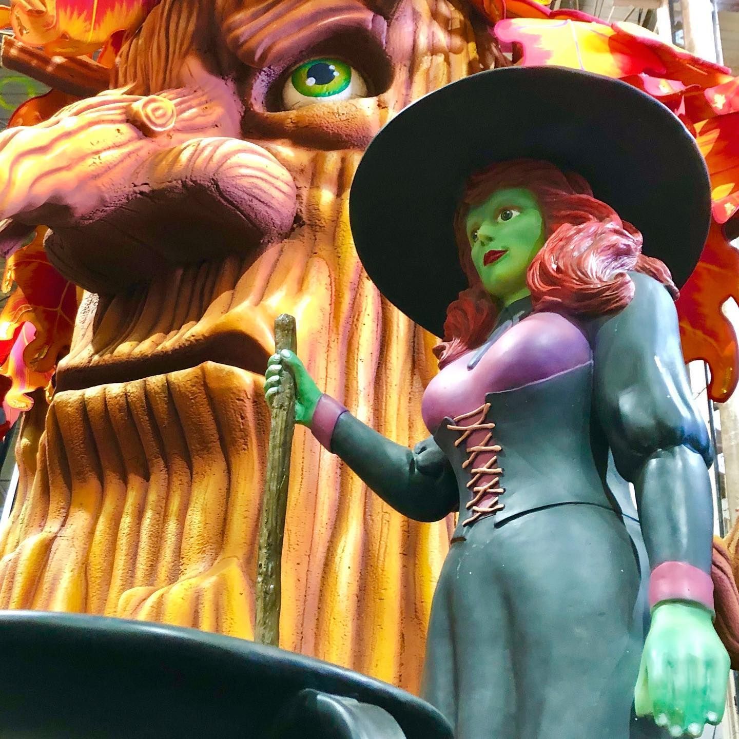  World's largest float designing and building facility: world record in New Orleans, Louisiana