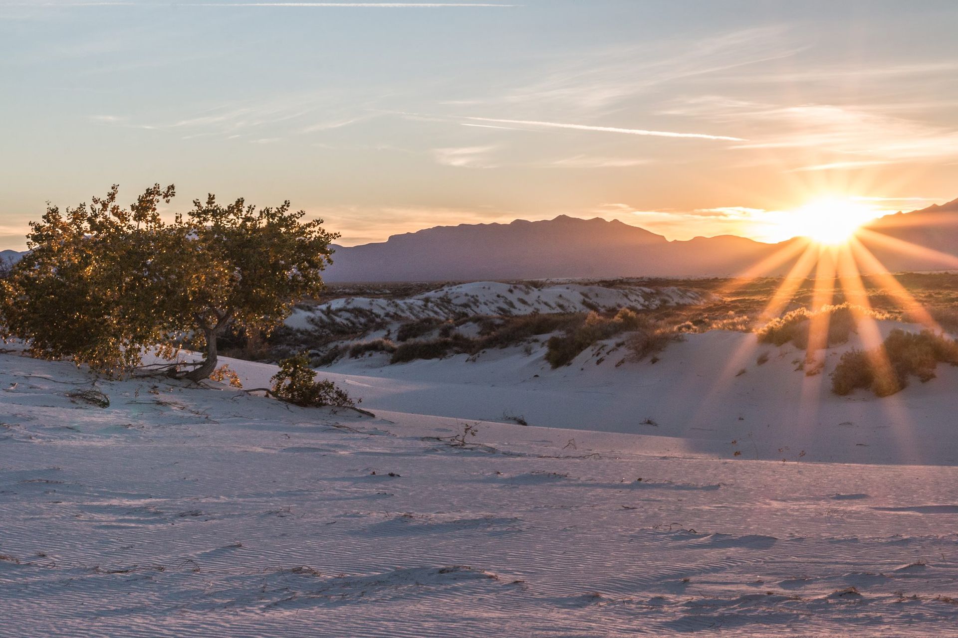 World's largest gypsum dunefield, world record in White Sands National Park, New Mexico