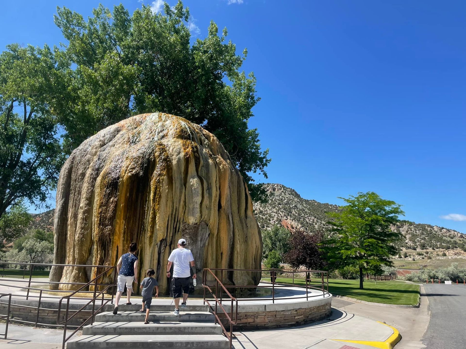 World's Largest Mineral Hot Springs, world record in Thermopolis, Wyoming
