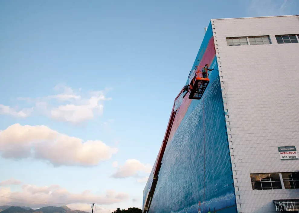 World's Largest Surf Mural, world record in Kalihi, Hawaii