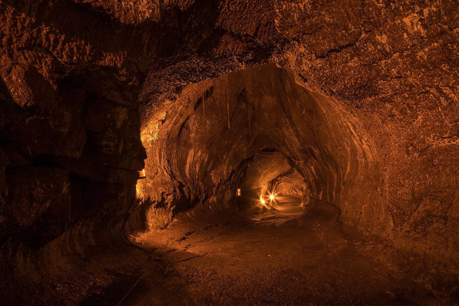 
World's Longest Lava Tube, world record in Hawaii