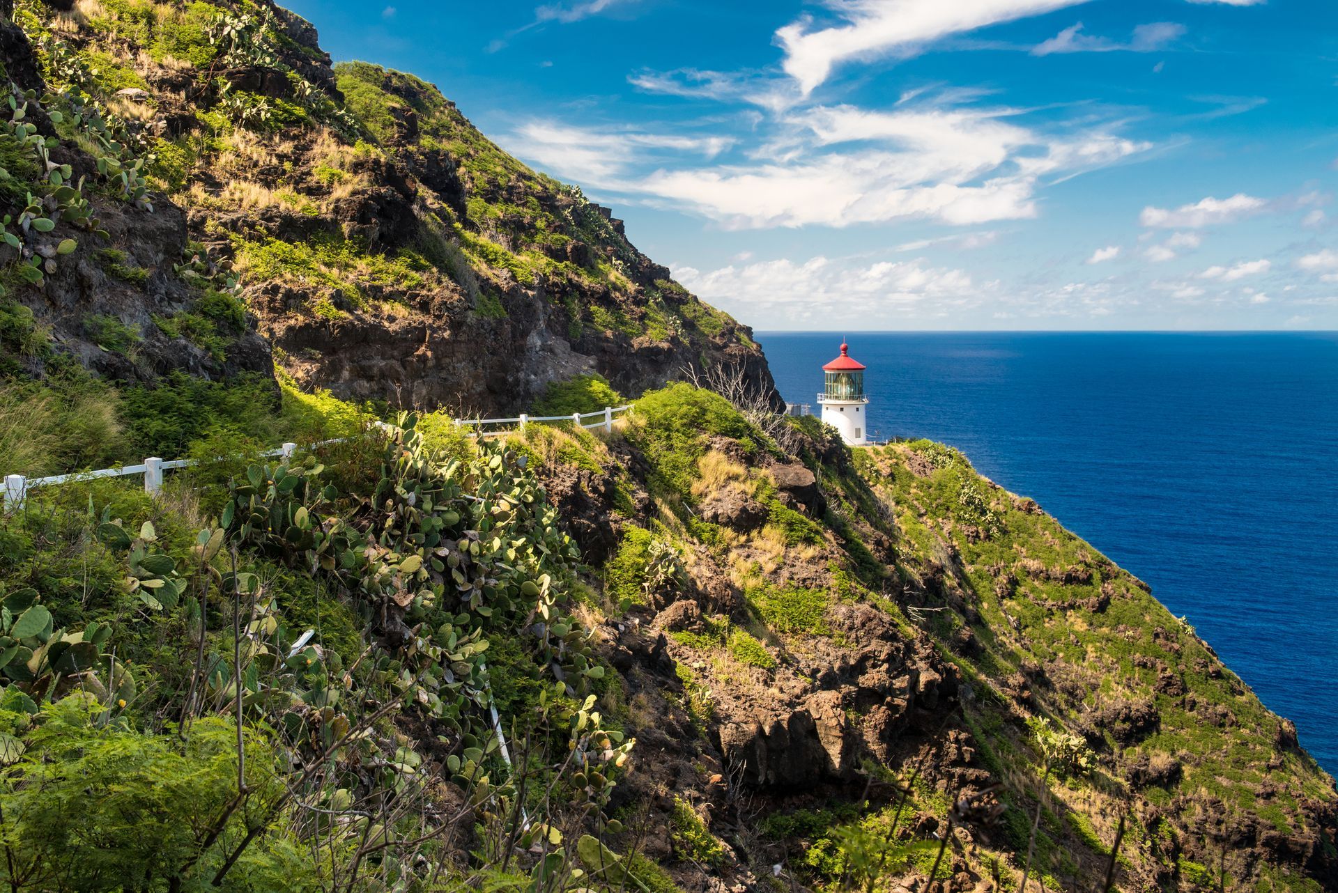 World's Largest Lighthouse Lens, world record in Oʻahu, Hawaii
