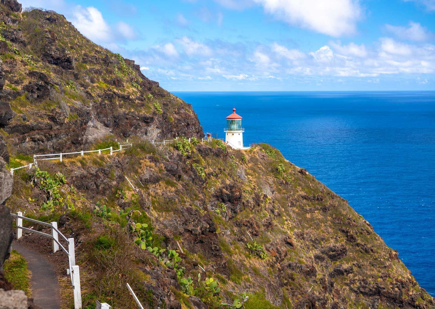 World's Largest Lighthouse Lens, world record in Oʻahu, Hawaii
