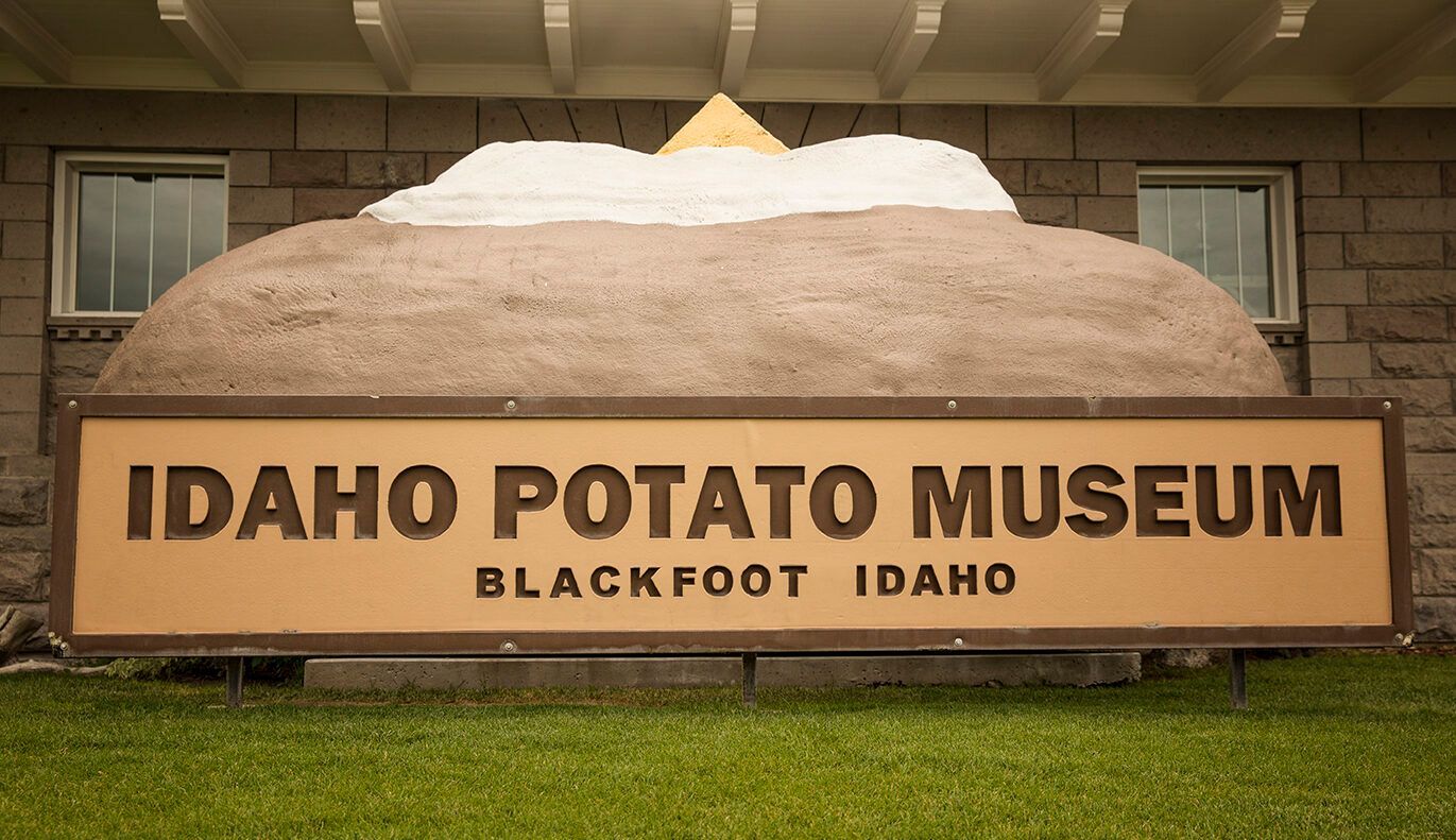 World's Largest Baked Potato with Topping Sculpture, world record in Blackfoot, Idaho
