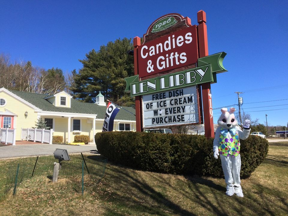 World's First Life-Size Chocolate Moose, world record in Scarborough, Maine
