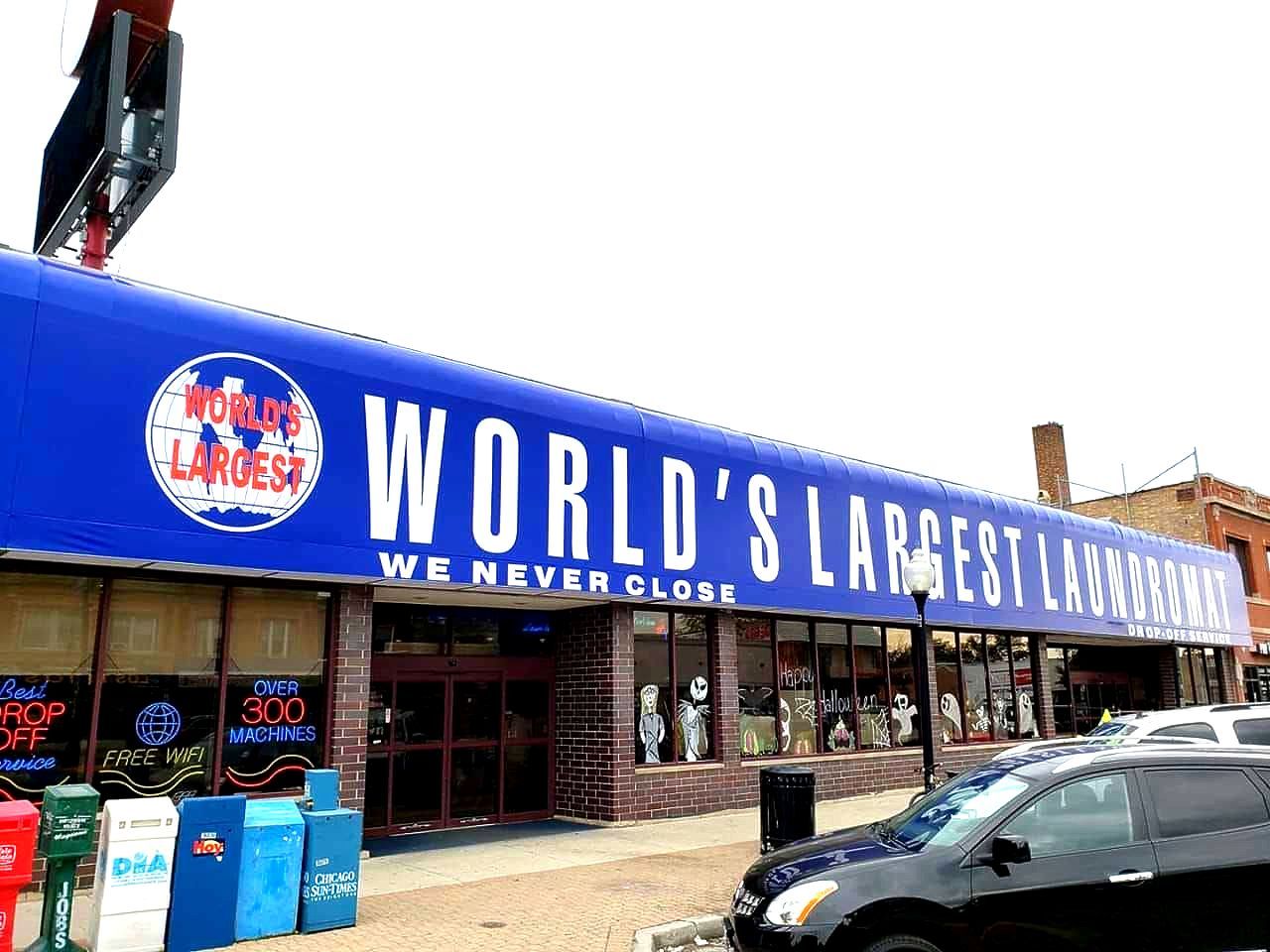 
World's Largest Laundromat, world record in Berwyn, Illinois