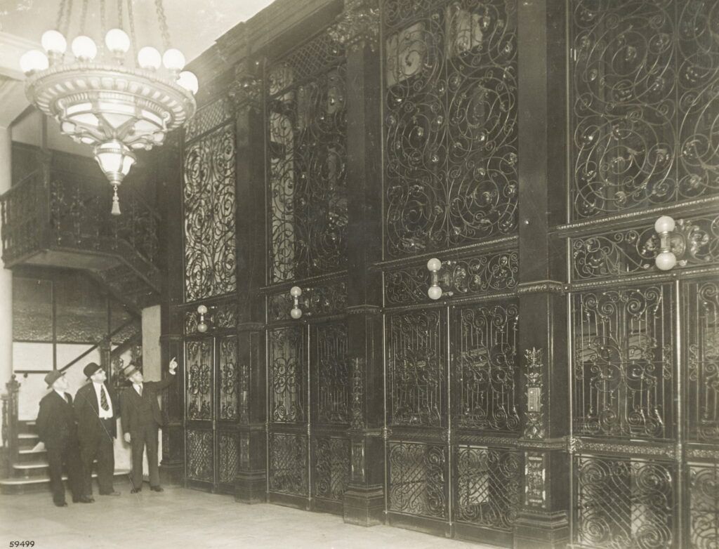 World’s First Skyscraper, world record in Chicago, Illinois
