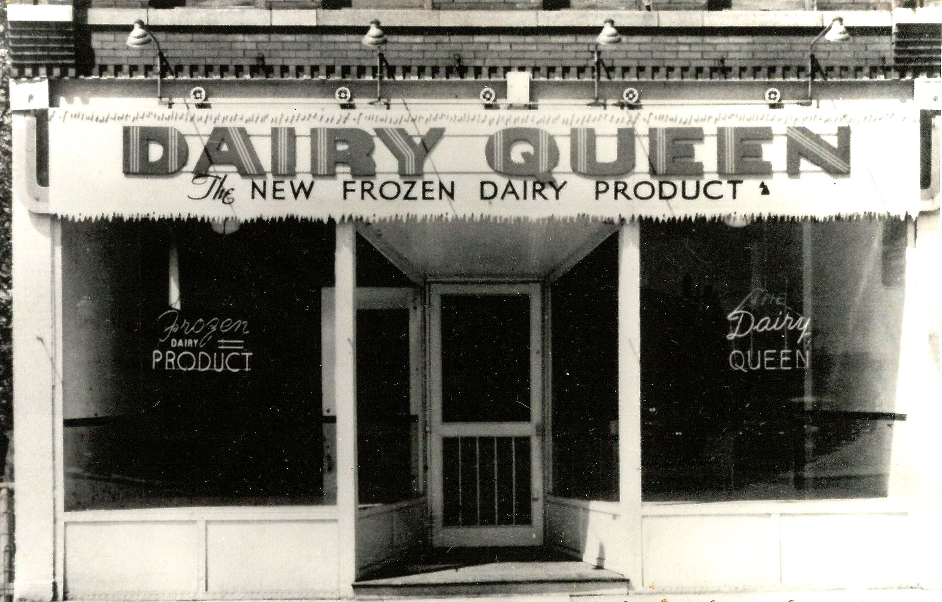 World’s First Dairy Queen, world record set in Joliet, Illinois