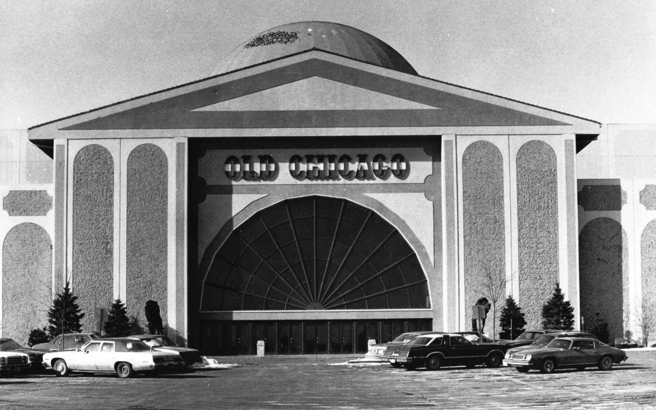 World’s First Indoor Amusement Park, world record in Bolingbrook, Illinois World’s First Indoor Amusement Park, world record in Bolingbrook, Illinois