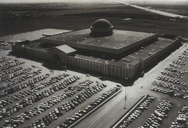 World’s First Indoor Amusement Park, world record in Bolingbrook, Illinois World’s First Indoor Amusement Park, world record in Bolingbrook, Illinois