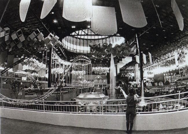 World’s First Indoor Amusement Park, world record in Bolingbrook, Illinois World’s First Indoor Amusement Park, world record in Bolingbrook, Illinois