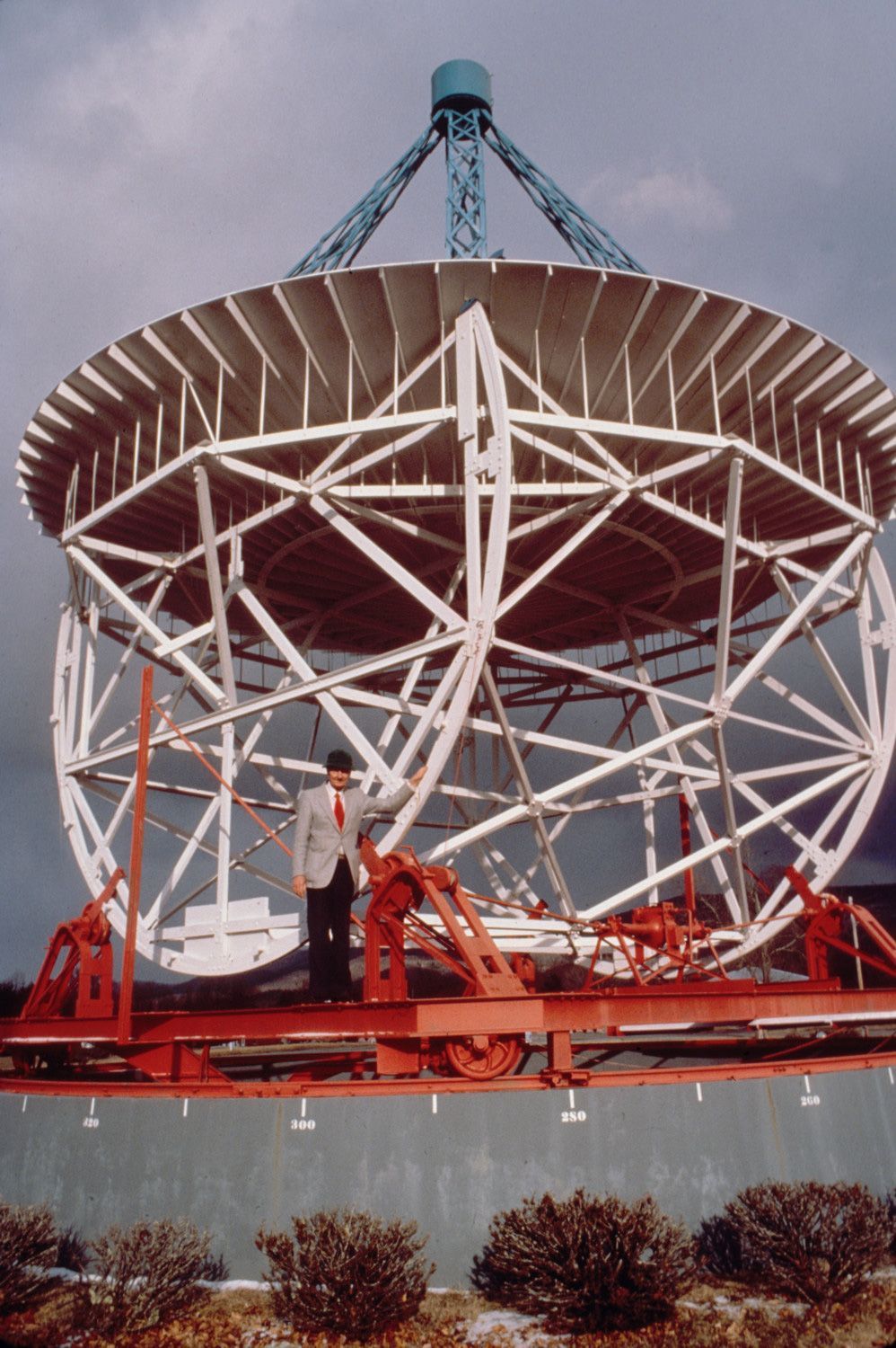 World's First Radio Telescope, world record in Wheaton, Illinois
