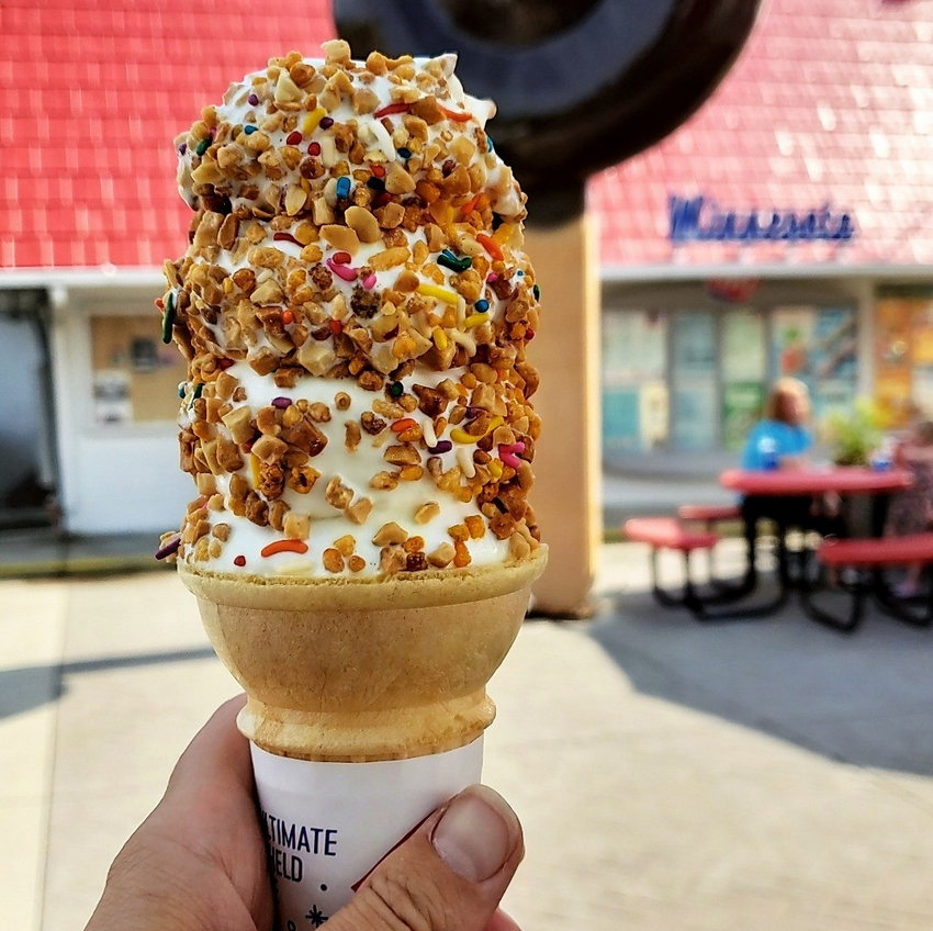 World's Largest Dilly Bar, world record in Moorhead, Minnesota