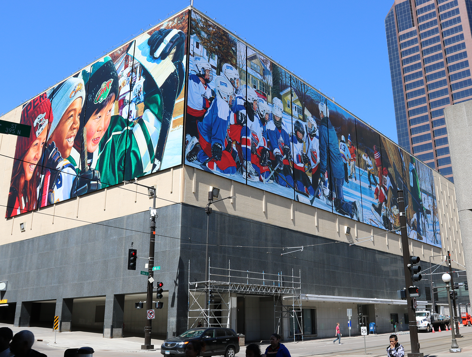 World’s Largest Hockey Mural, world record in Saint Paul, Minnesota World’s Largest Hockey Mural, world record in Saint Paul, Minnesota