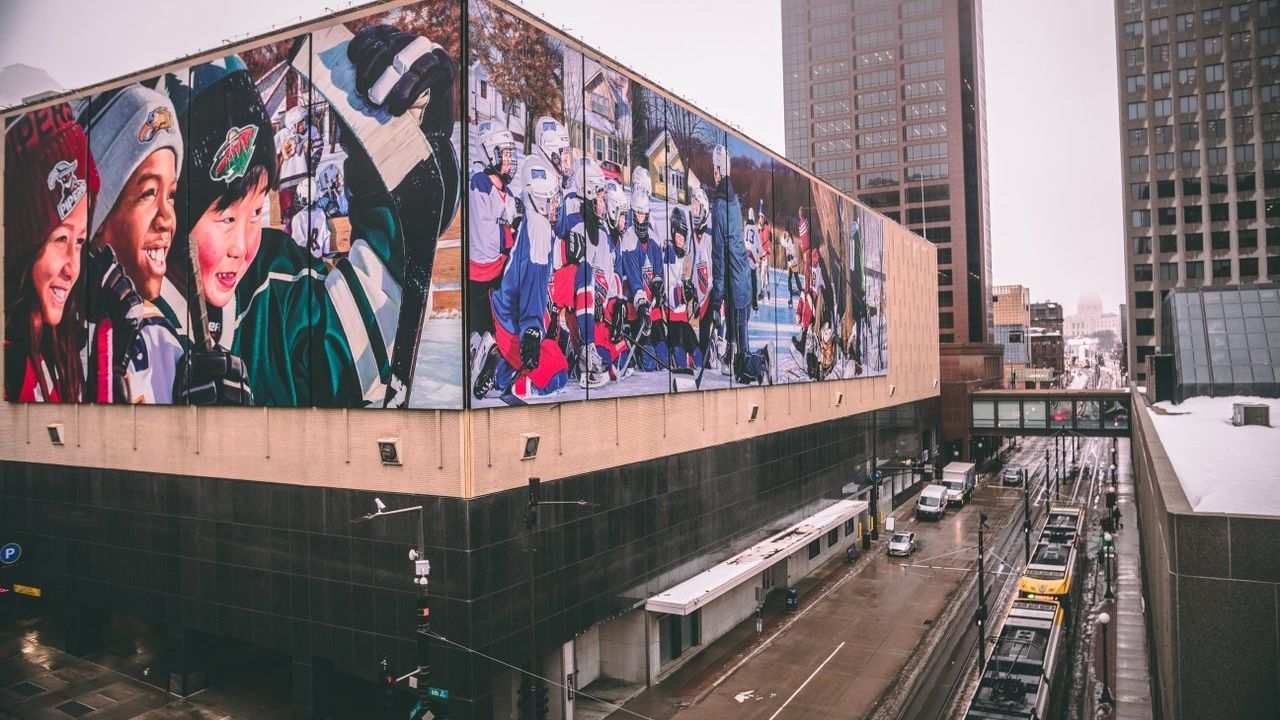 World’s Largest Hockey Mural, world record in Saint Paul, Minnesota World’s Largest Hockey Mural, world record in Saint Paul, Minnesota