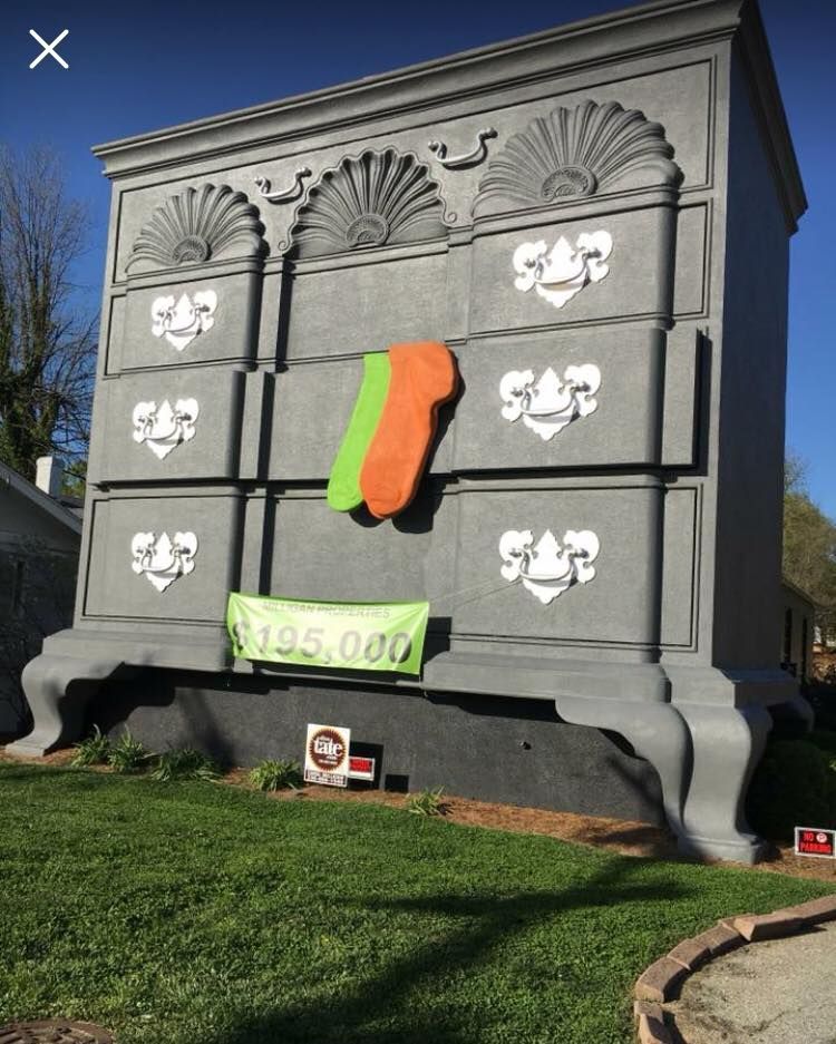 World's Largest Chest of Drawers, world record in High Point, North Carolina