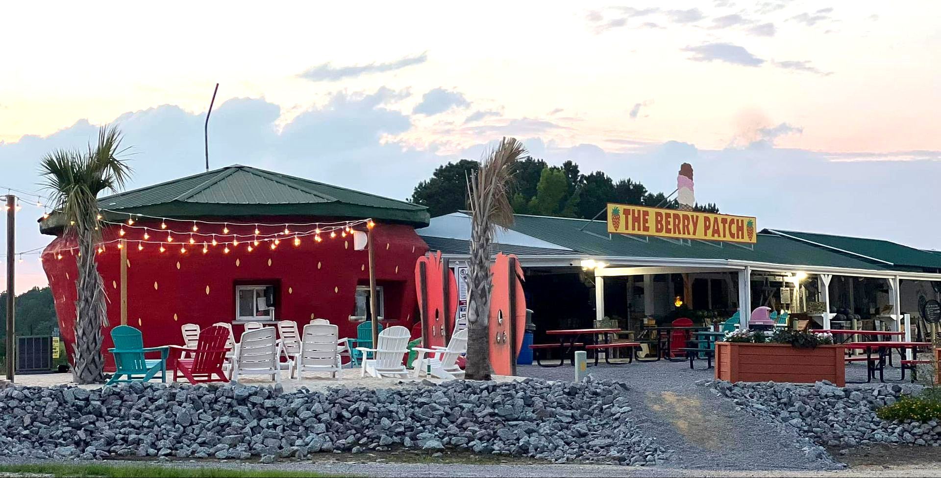 World's Largest Strawberry-shaped Building, world record in Ellerbe, North Carolina
