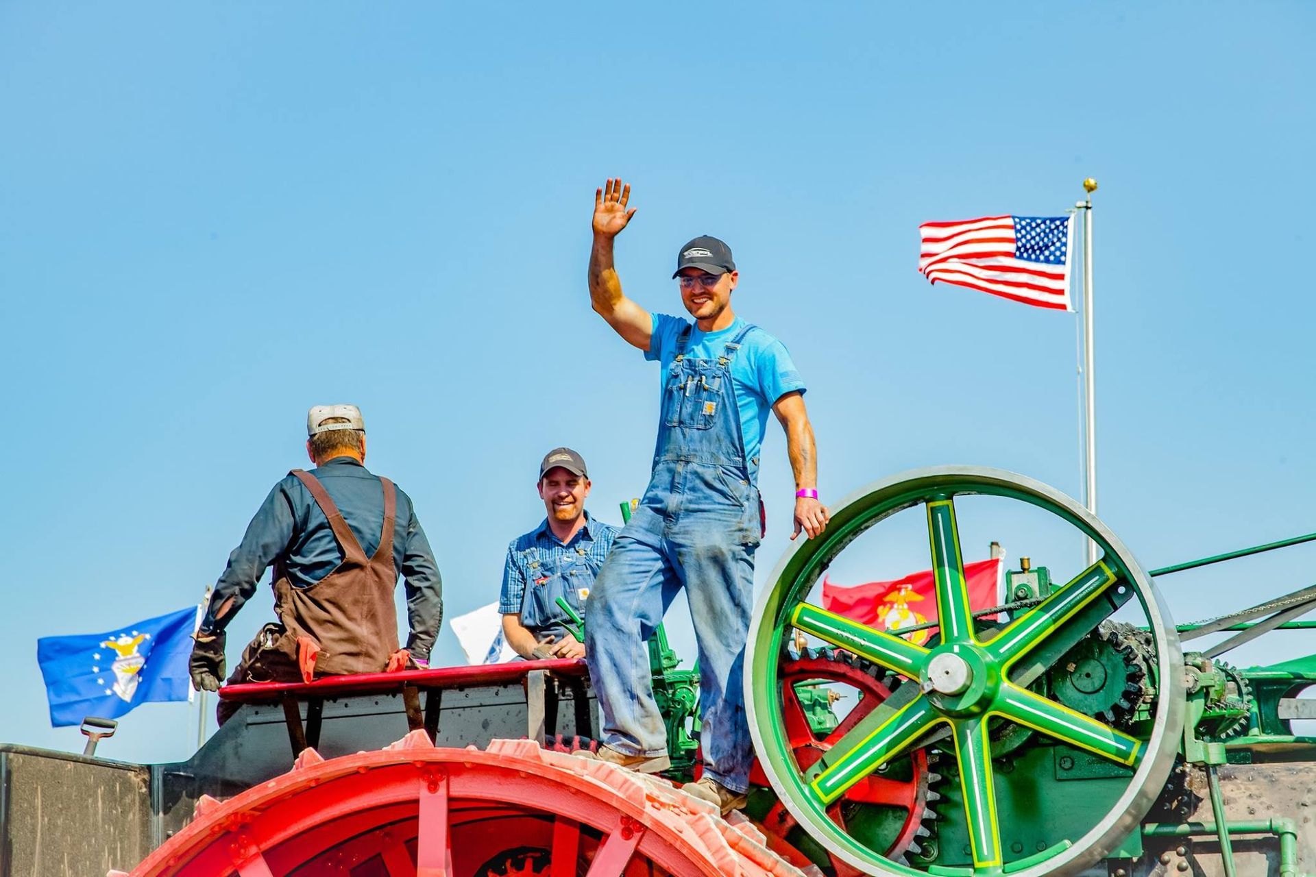World's Largest Steam Traction Engine, world record in Andover, South Dakota World's Largest Steam Traction Engine, world record in Andover, South Dakota
