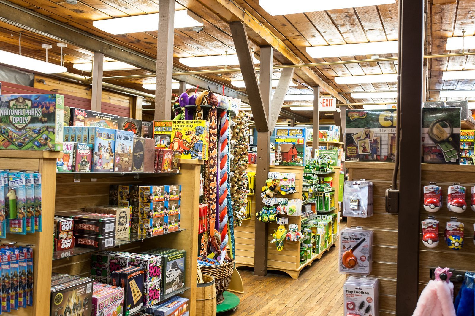 World's Largest Drug Store, world record in Wall, South Dakota