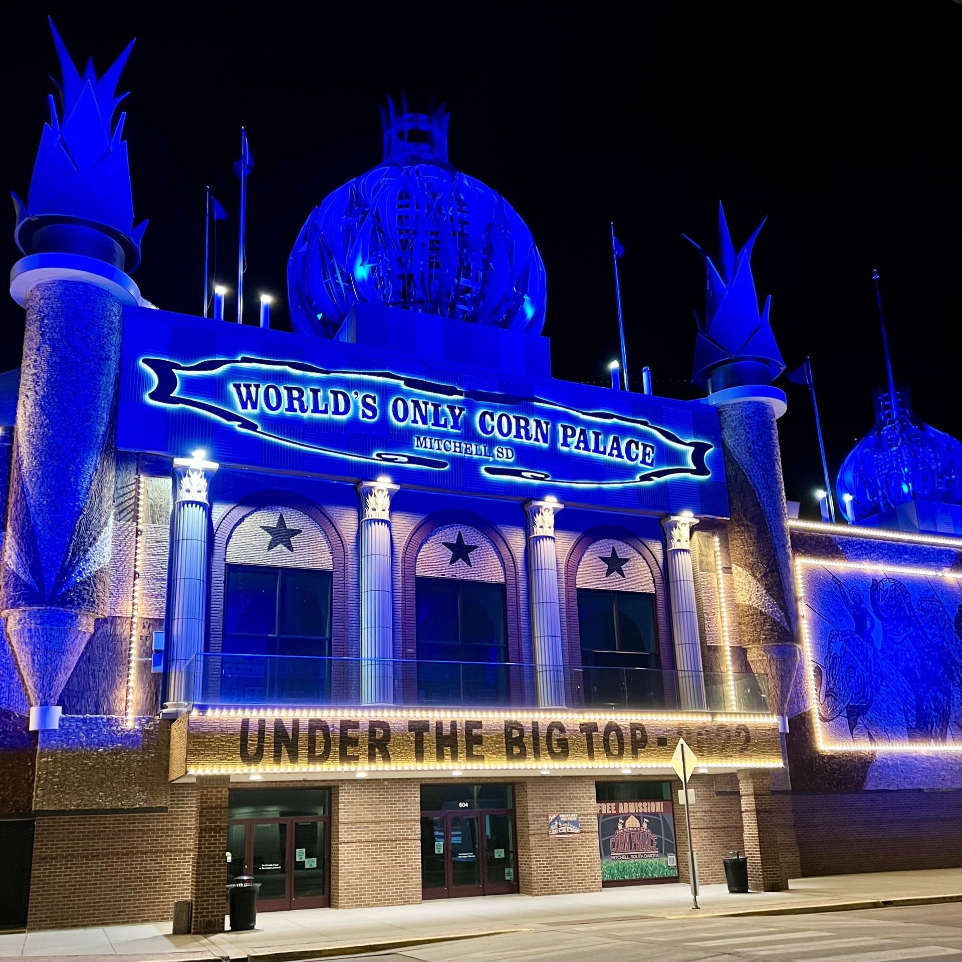 
World's First Corn Palace, world record set in Mitchell, South Dakota