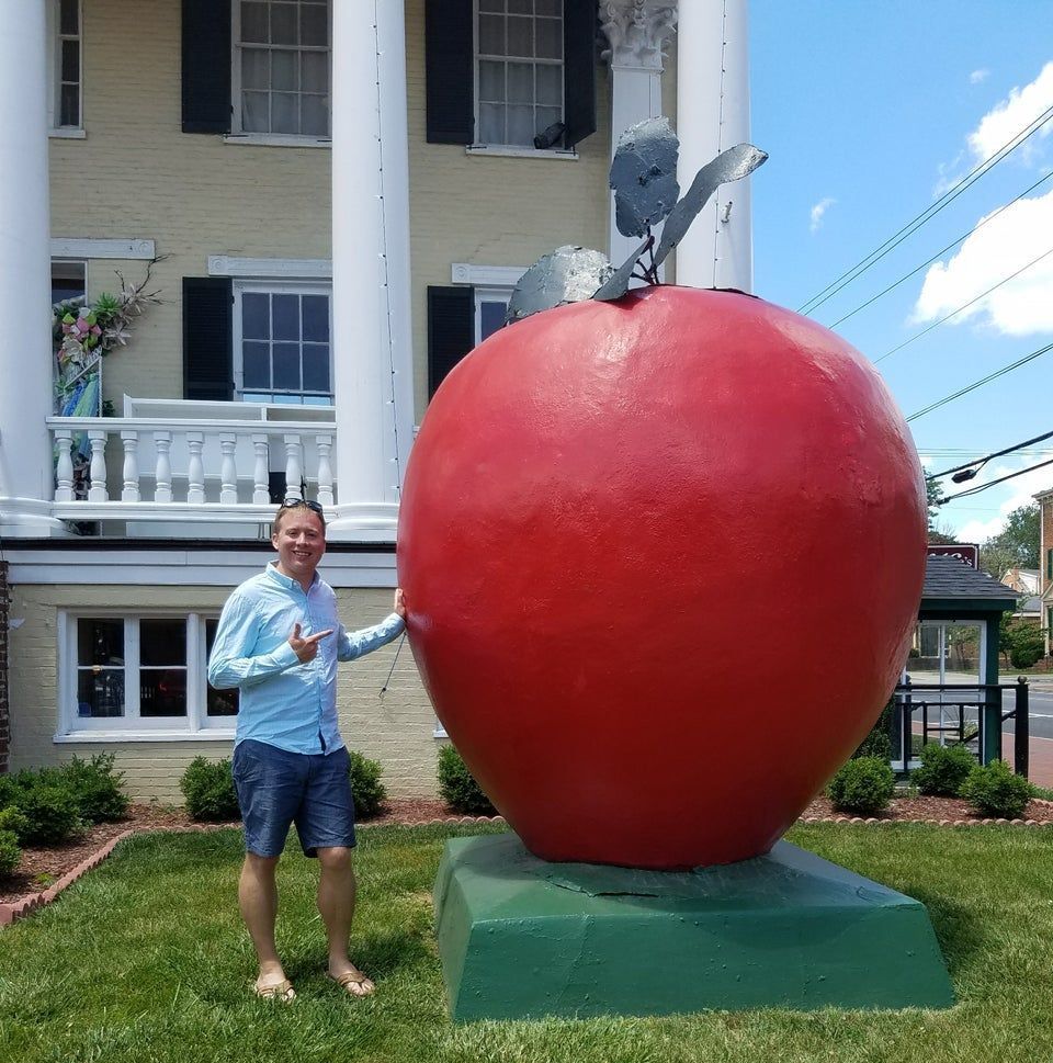 World's Largest Apple Sculpture, world record in Winchester, Virginia