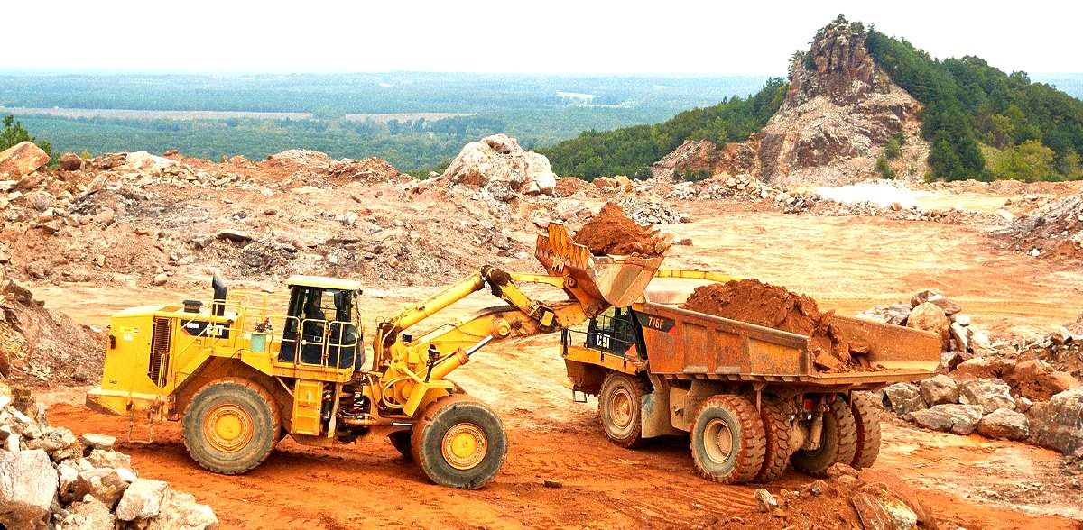World's Largest Kyanite Mine, world record at Willis Mountain, Virginia World's Largest Kyanite Mine, world record at Willis Mountain, Virginia