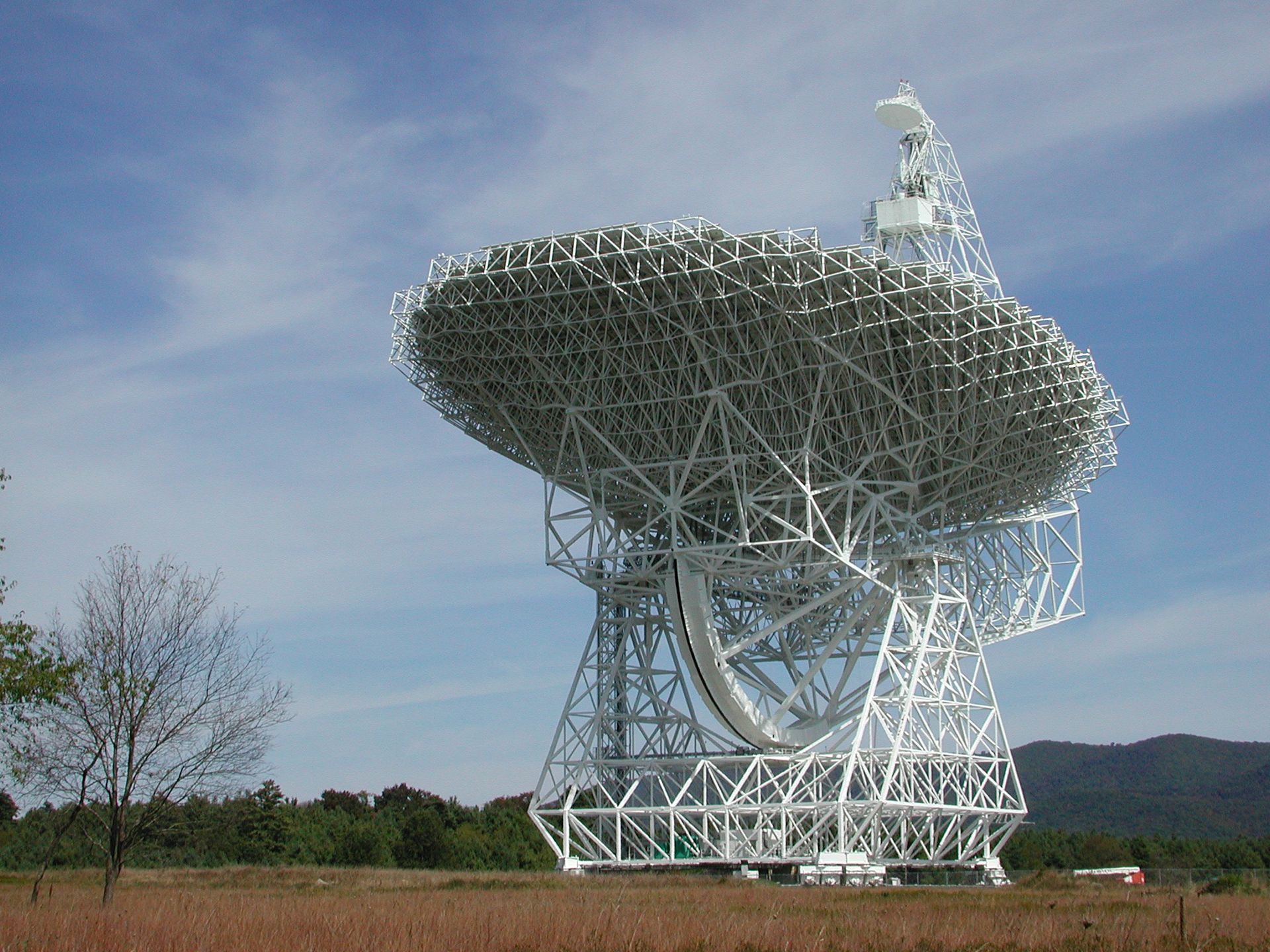 World’s Largest Fully Steerable Radio Telescope, world record in Green Bank, West Virginia