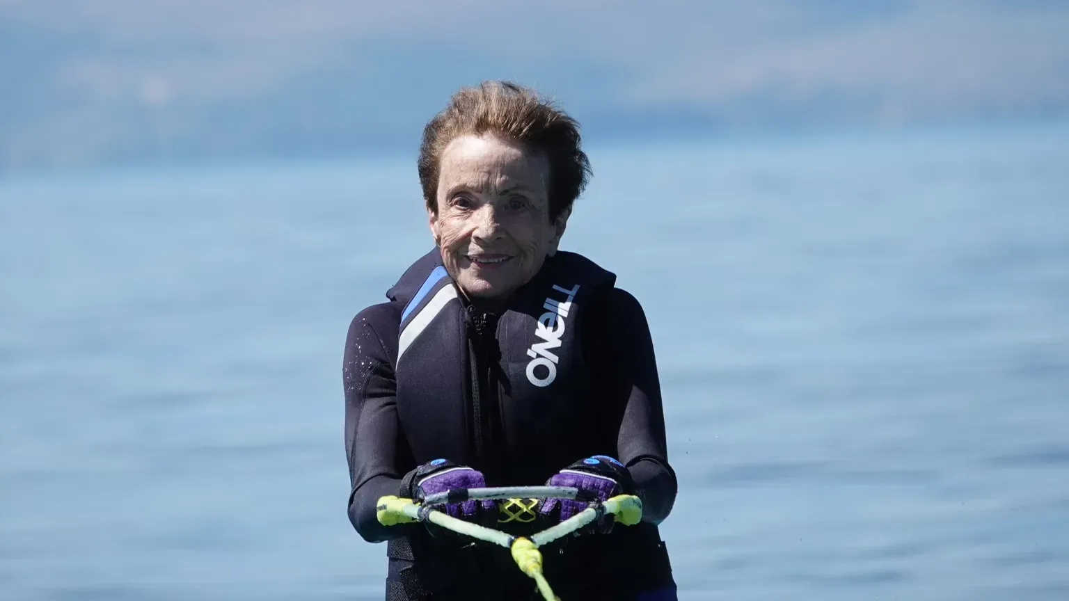 World’s oldest female waterskier, Dwan Jacobsen Young sets world record
