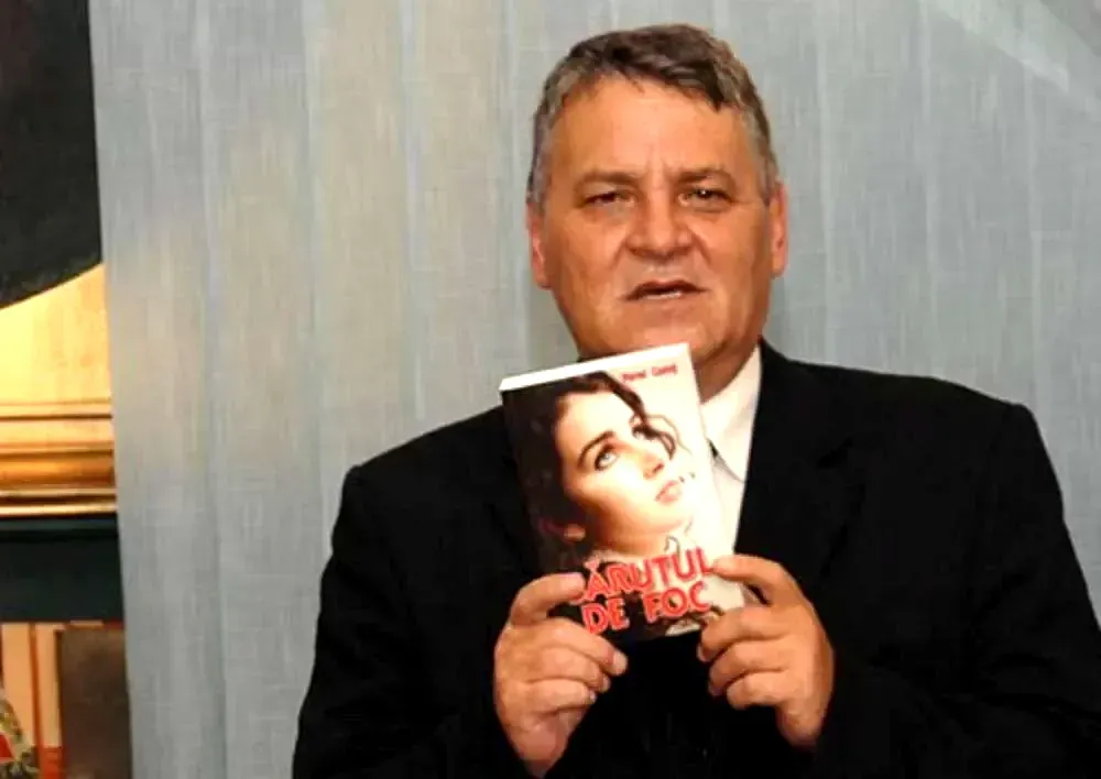 Most books published by a former intelligence agent, world record set by Pavel Coruț Most books published by a former intelligence agent, world record set by Pavel Coruț
