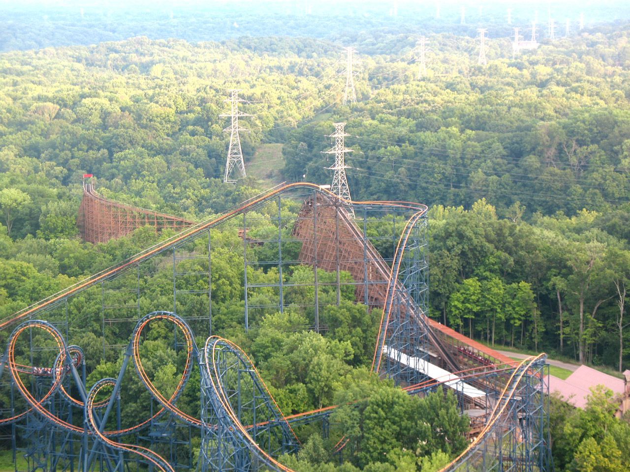 World’s Longest Wooden Roller Coaster, world record set in Mason, Ohio World’s Longest Wooden Roller Coaster, world record set in Mason, Ohio