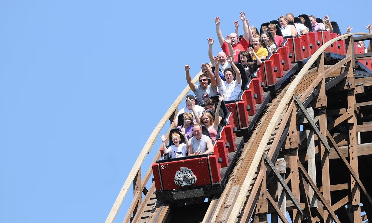 World’s Longest Wooden Roller Coaster, world record set in Mason, Ohio World’s Longest Wooden Roller Coaster, world record set in Mason, Ohio