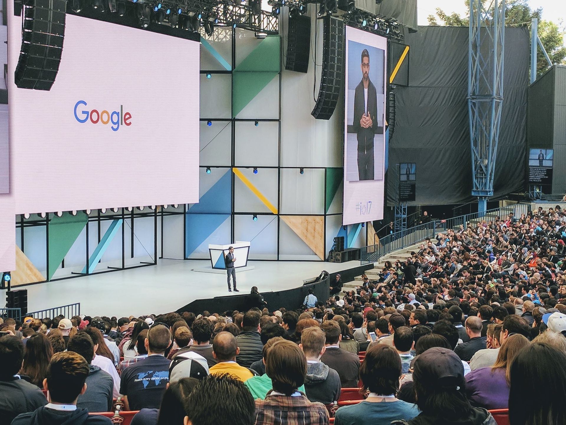 World's Largest Search Engine, world record set by Google
