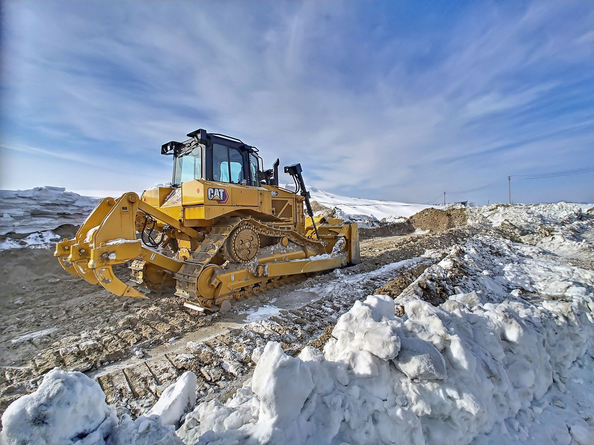 World's Largest Construction Equipment Manufacturer, Caterpillar sets world record World's Largest Construction Equipment Manufacturer, Caterpillar sets world record