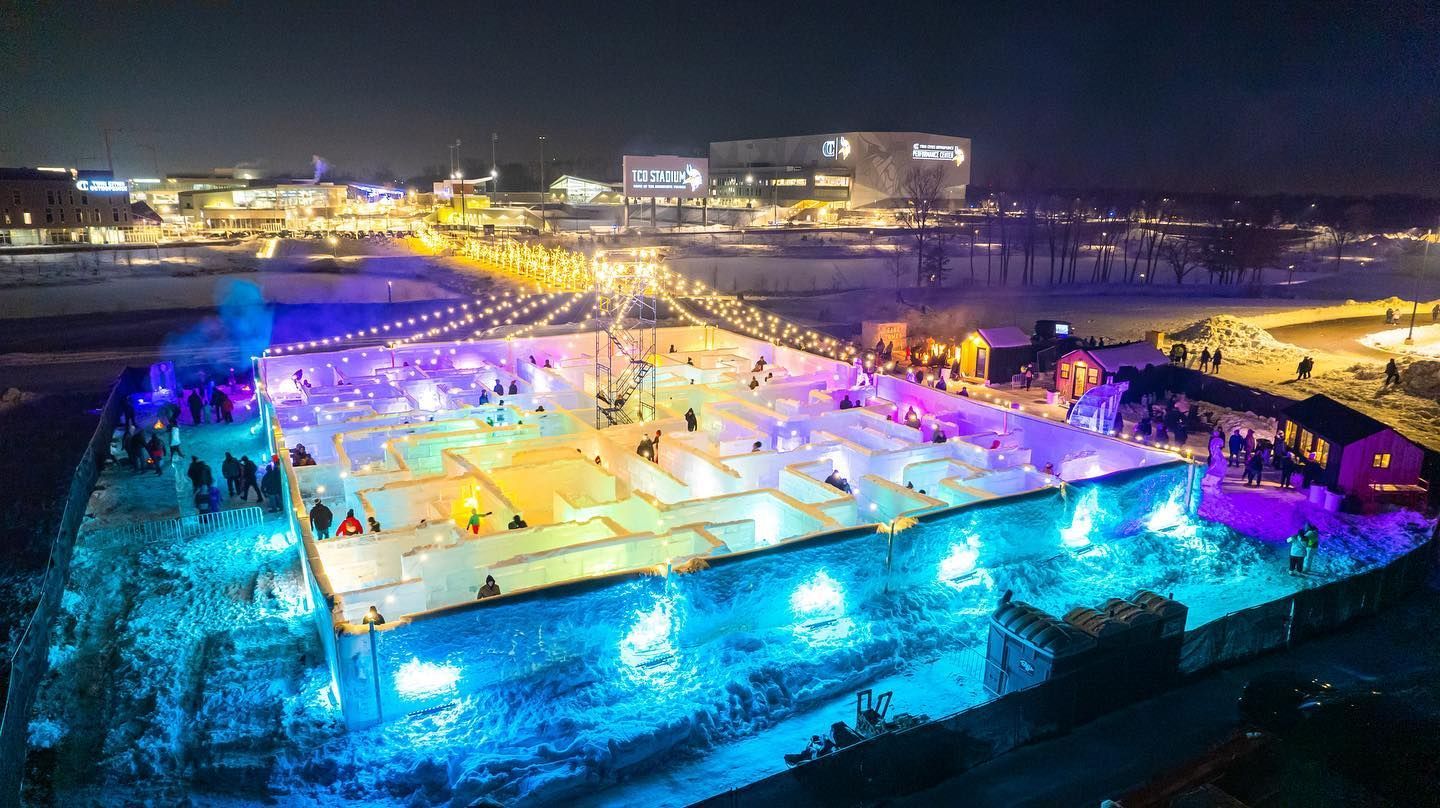 World's Largest Ice Maze, world record set in Eagan, Minnesota World's Largest Ice Maze, world record set in Eagan, Minnesota
