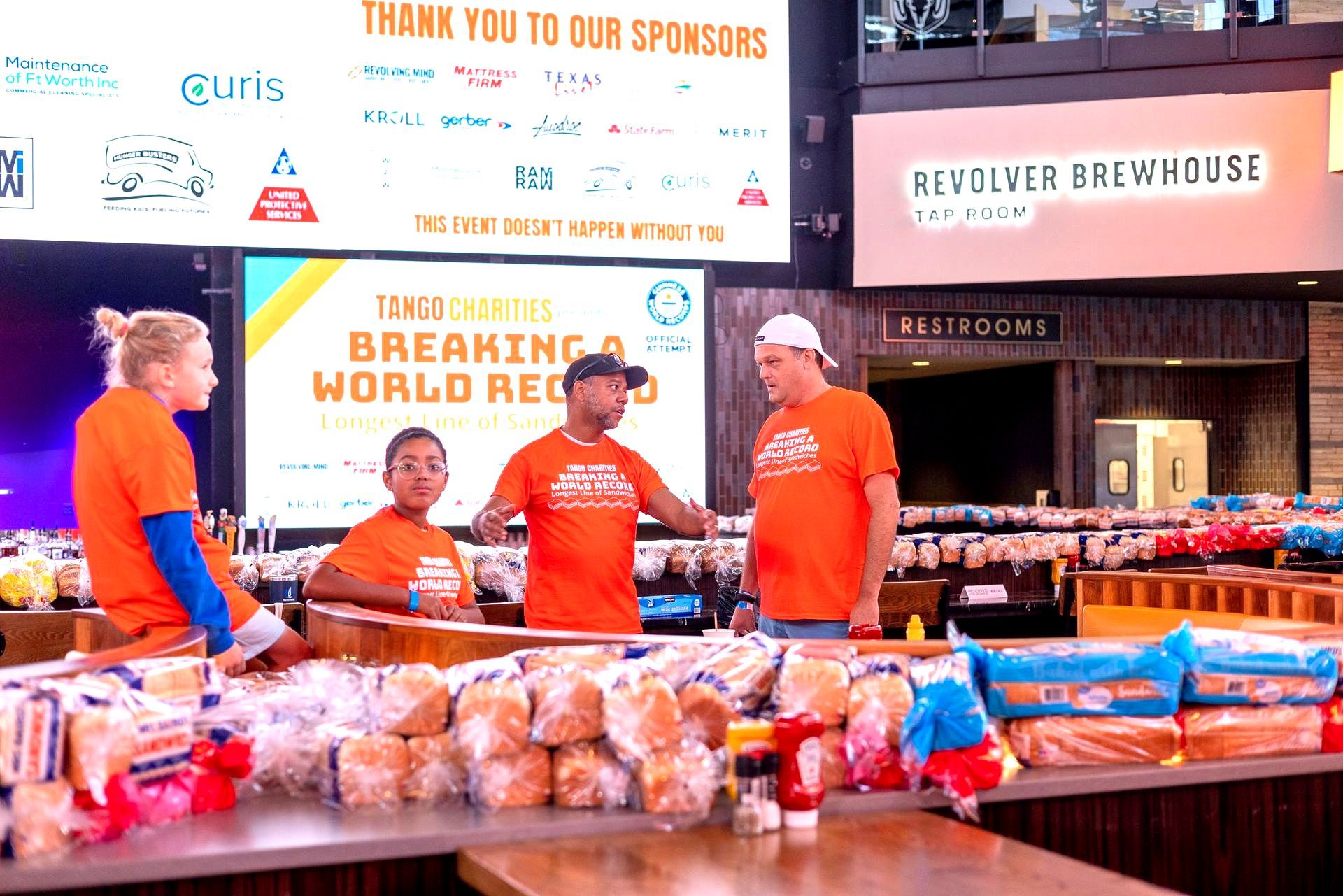 Longest line of sandwiches, world record set in Arlington, Texas
