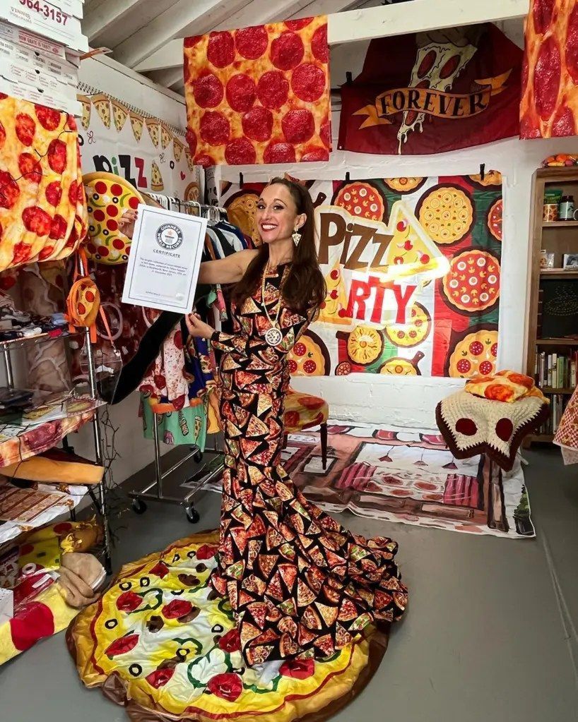 World's Largest Collection of Pizza-related Items, world record in New Jersey
