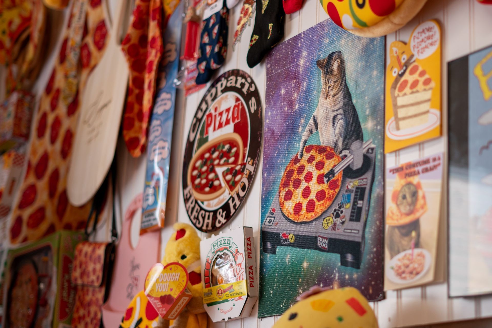 World's Largest Collection of Pizza-related Items, world record in New Jersey
