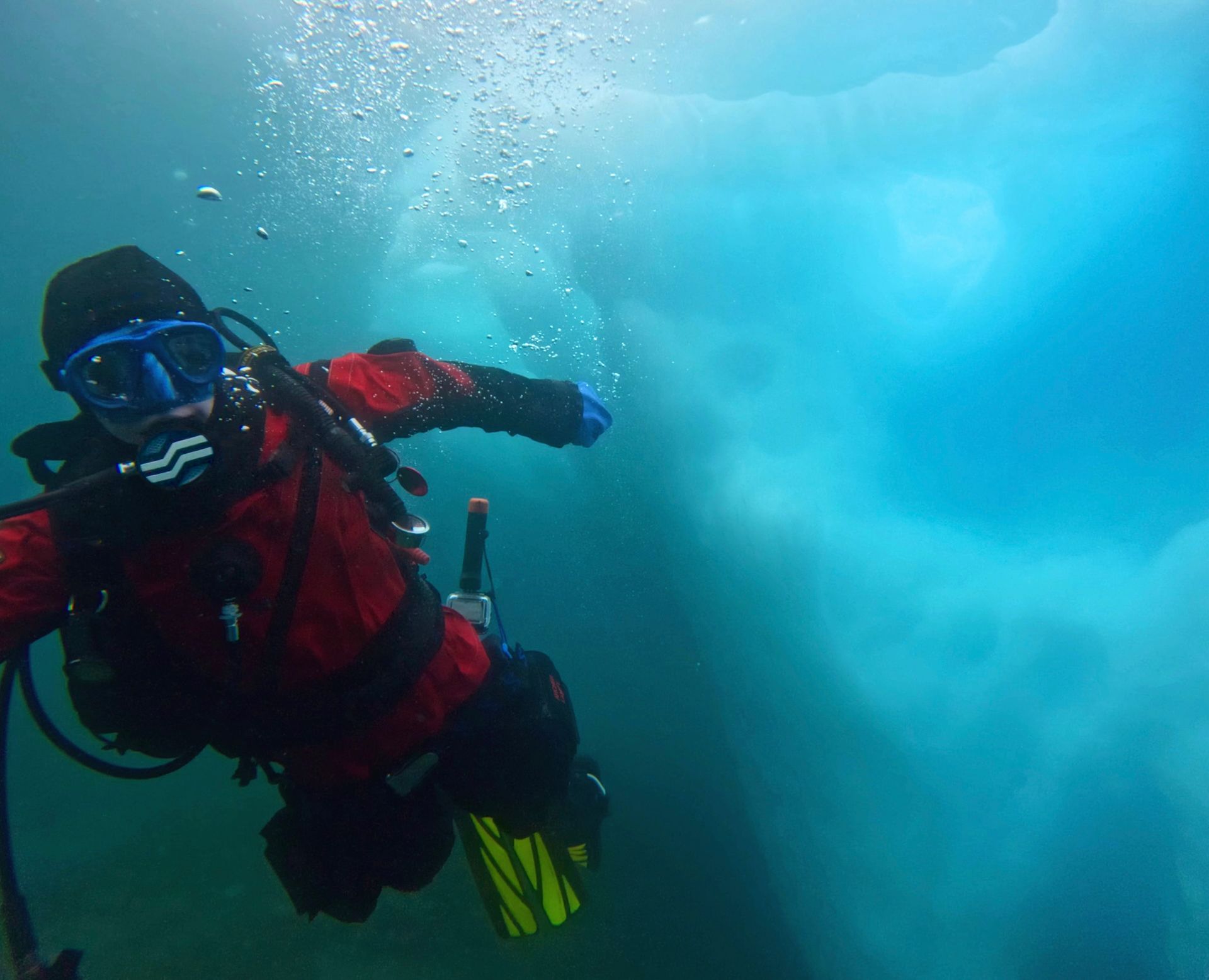 Youngest Person to Scuba Dive all Seven Continents, world record set by Archer Lamp’l Youngest Person to Scuba Dive all Seven Continents, world record set by Archer Lamp’l
