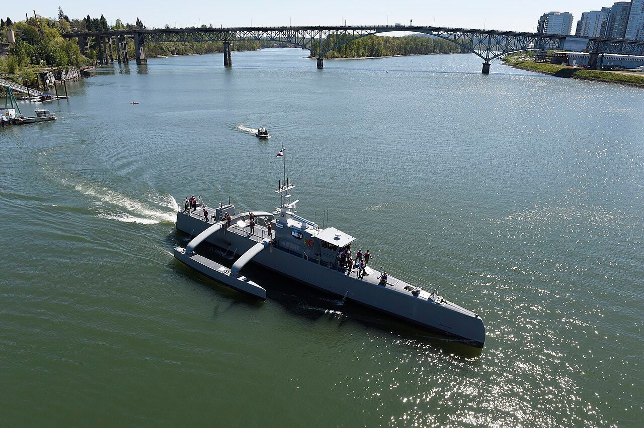 World's Largest Naval Drone, The US Navy's Sea Hunter sets world record