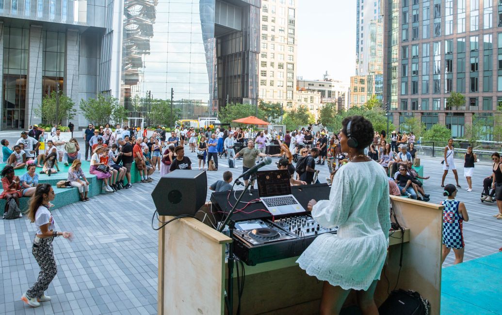 World's First Movable Arts Center, world record in New York City