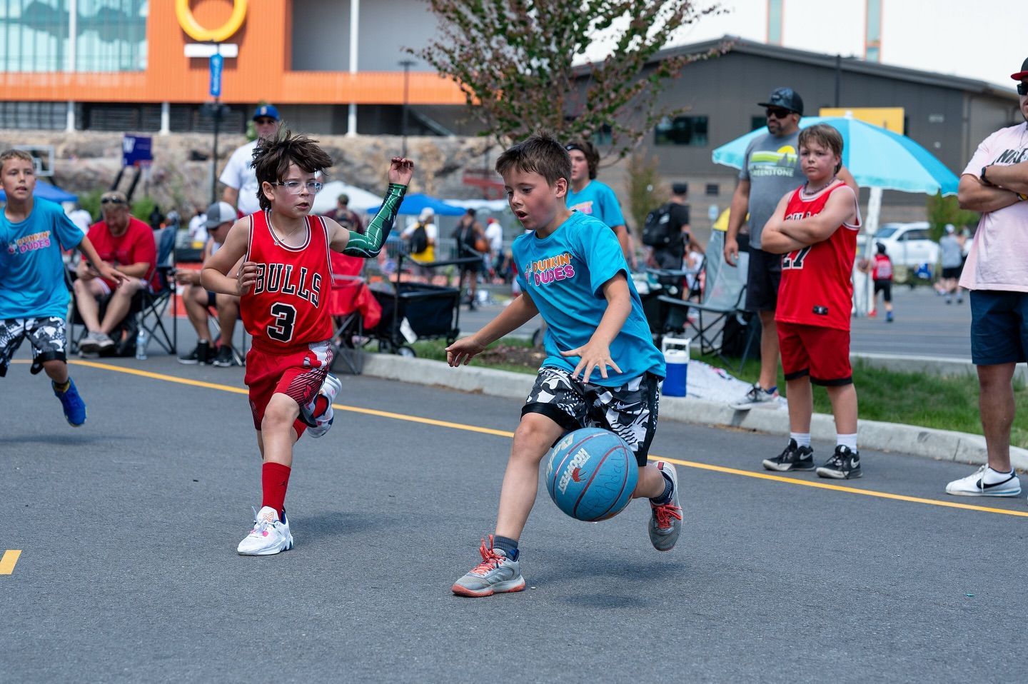 World's largest outdoor 3-on-3 basketball tournament, world record in Spokane, Washington World's largest outdoor 3-on-3 basketball tournament, world record in Spokane, Washington