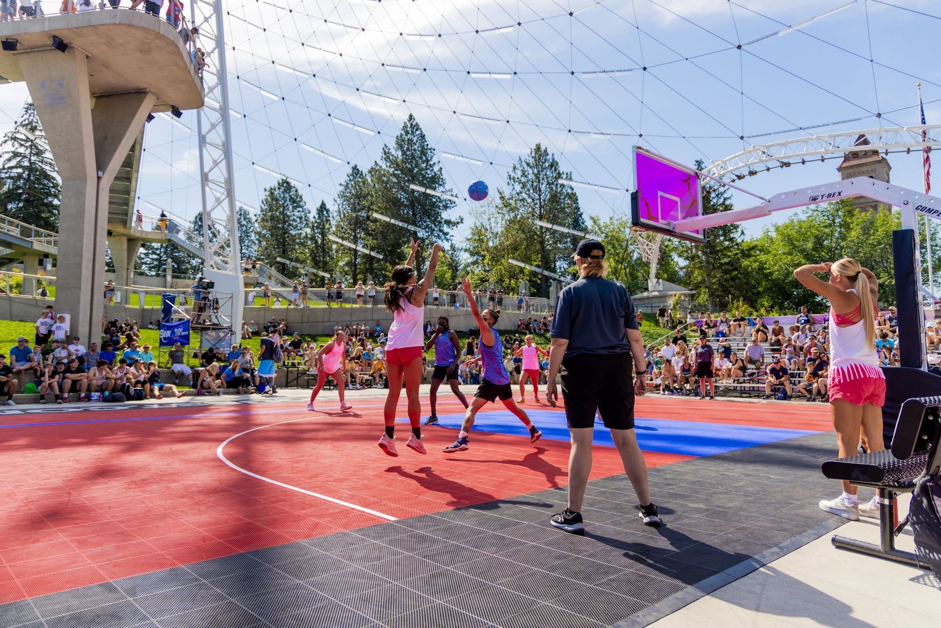 World's largest outdoor 3-on-3 basketball tournament, world record in Spokane, Washington World's largest outdoor 3-on-3 basketball tournament, world record in Spokane, Washington