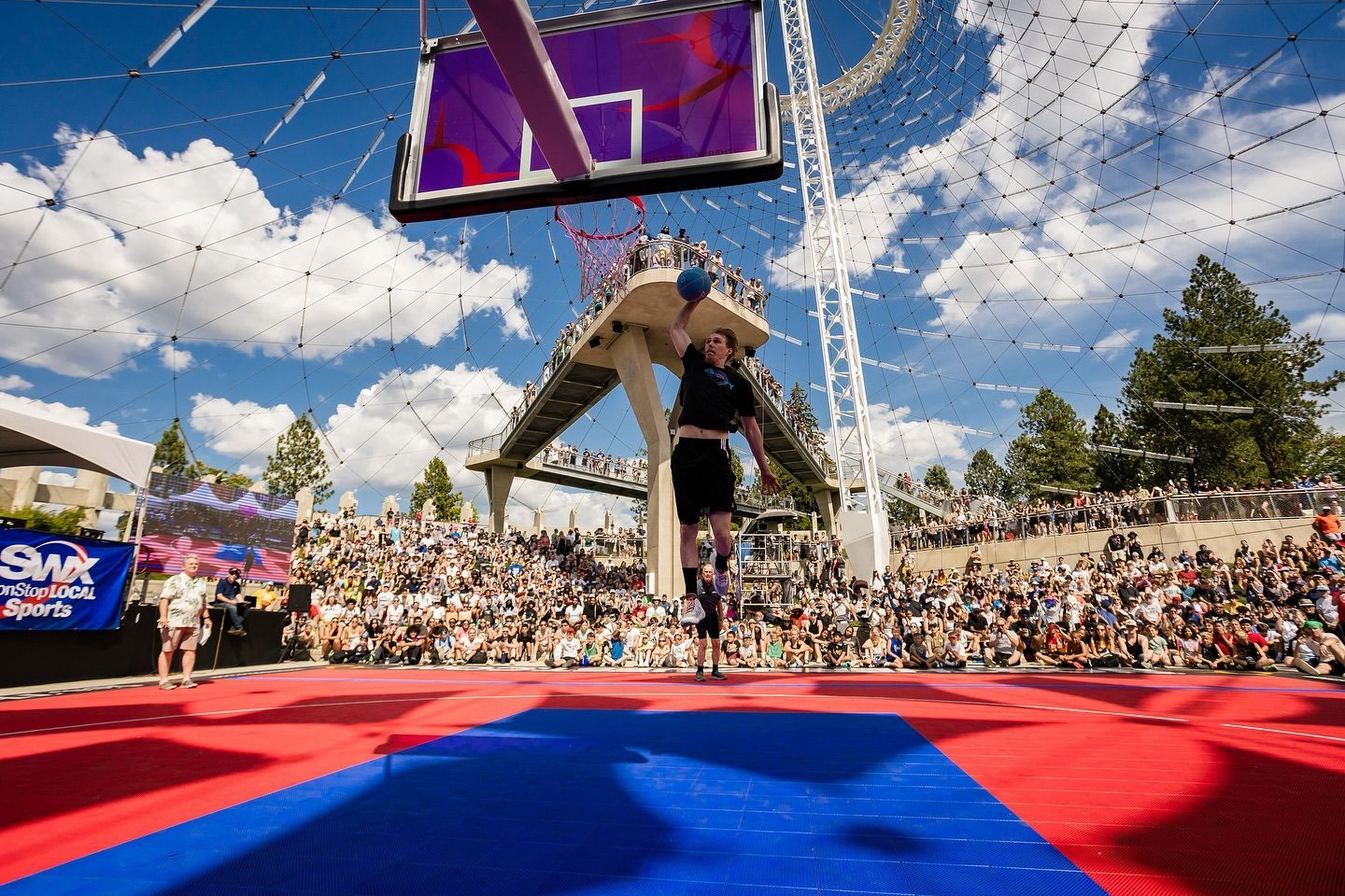 World's largest outdoor 3-on-3 basketball tournament, world record in Spokane, Washington World's largest outdoor 3-on-3 basketball tournament, world record in Spokane, Washington