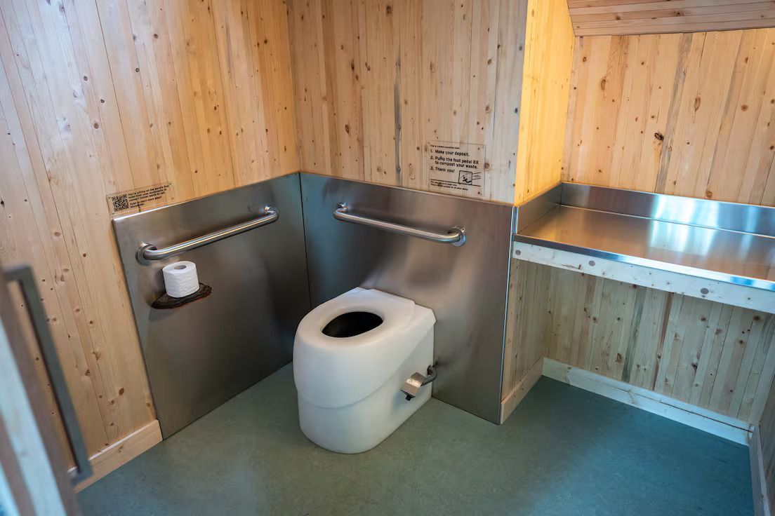 World’s first mushroom-powered waterless toilet, world record in Canada
